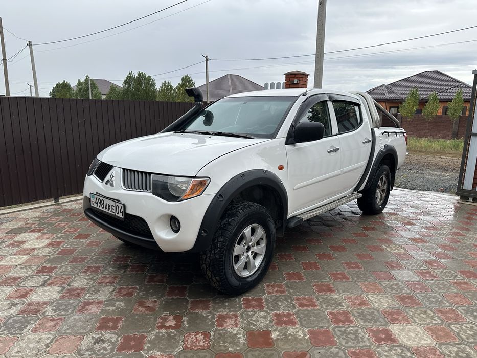 продам митсубиси л200