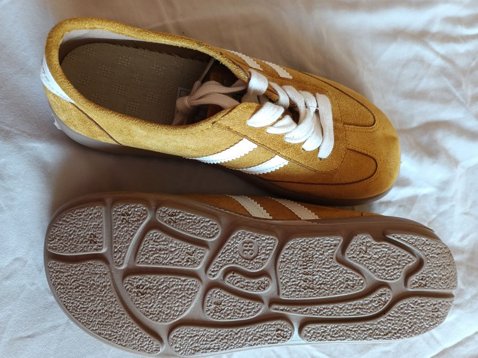 Чисто нови обувки 38 номер