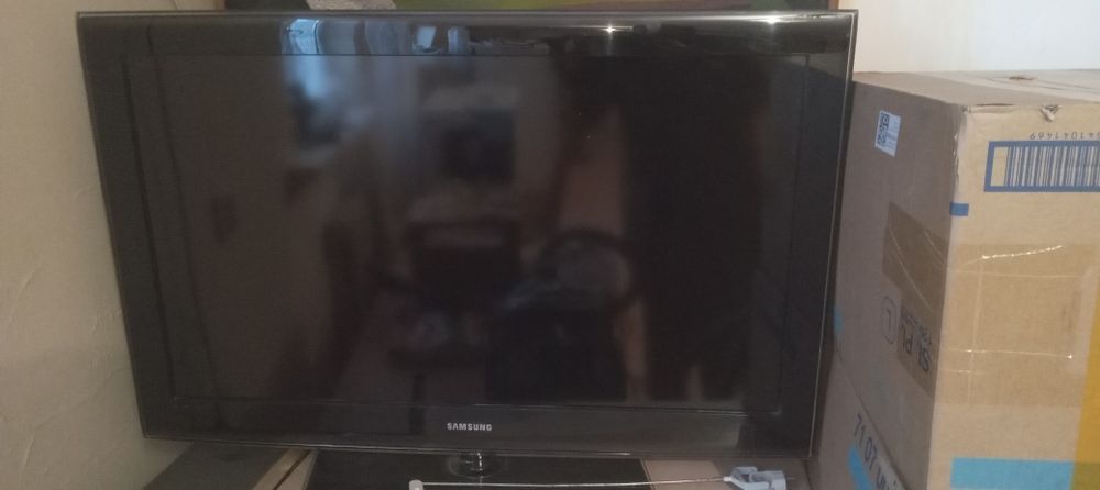 Продам телевизор