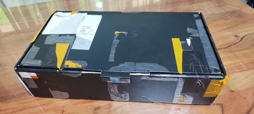 Продавам работещо захранване Corsair RM1000i - 80 PLUS Gold