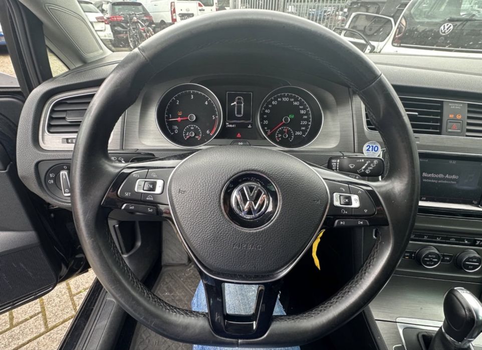 Interior Piele Volkwagen Golf 7 1.6TDI 110cai CRKB Euro 6 // Fete de usi // Plafon // Volan piele comenzi // Consola centrala