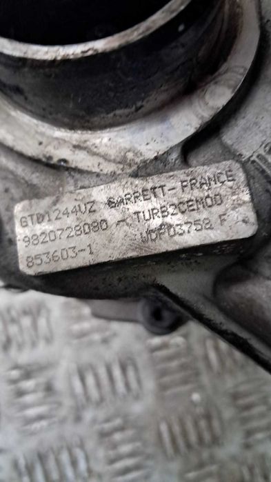 turbina 1.5 HDI YHZ Peugeot 308 T9 an 2019 cod 9825233080
