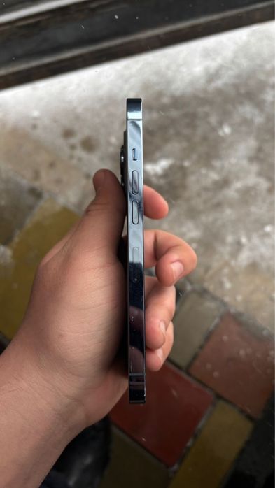 Продам айфон 13 про