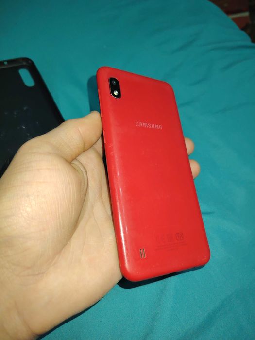 Galaxy A10 sotiladi