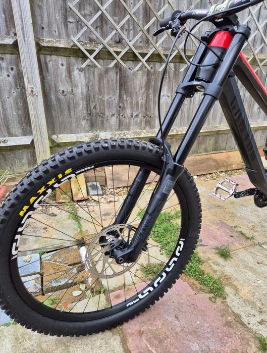 Canyon Sender Carbon CF 27.5 DH Bike 2019