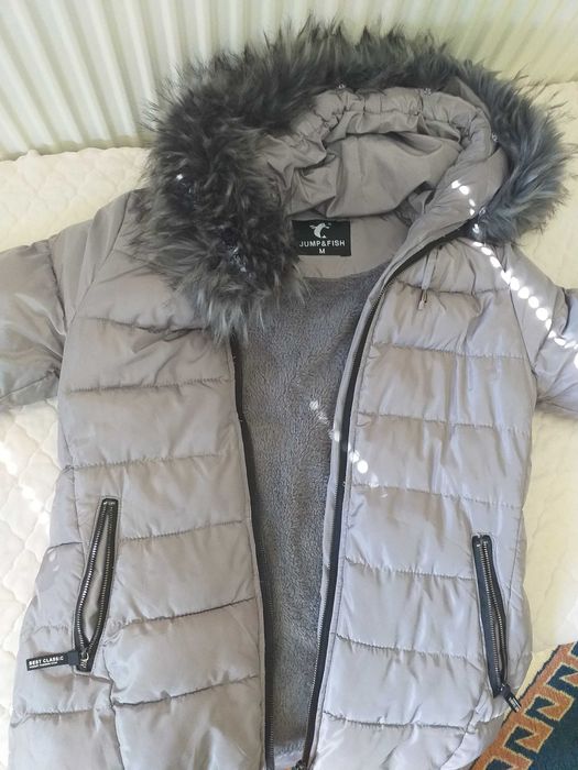 Дамско яке М размер, елек, блуза, анорак и пр.