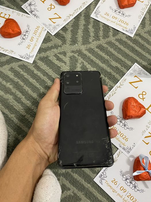 Самсунг S20 ultra