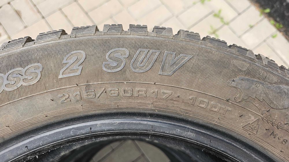 215/60/R17 комплект зимних шин