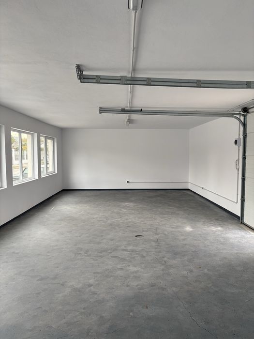 De Inchiriat  Spati depozitare Ateliere Hunedoara Carpati 53