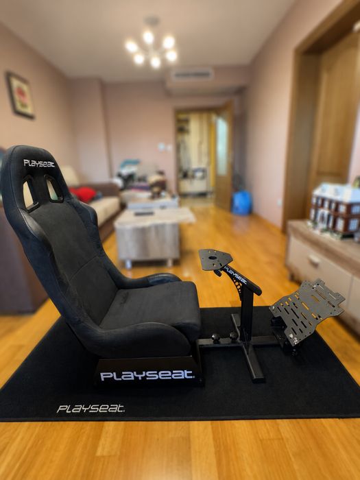 Сим рейсинг кокпит Playseat Evolution