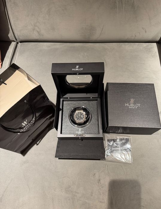 Hublot Classic Fusion Chronograph Nou FULL BOX