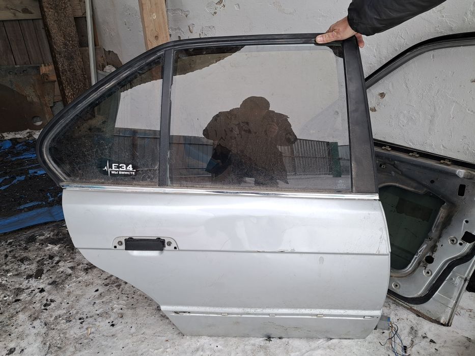 Продам двери от BMW E34
