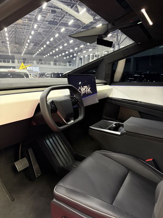 Продается Tesla Cybertruck Cyberbeast