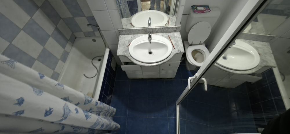 Vand apartament 3 camere