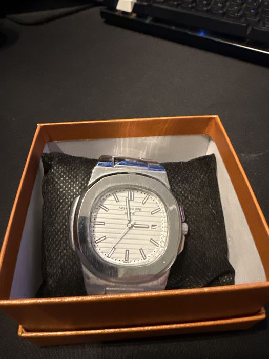 Patek Philippe бял със сребарно