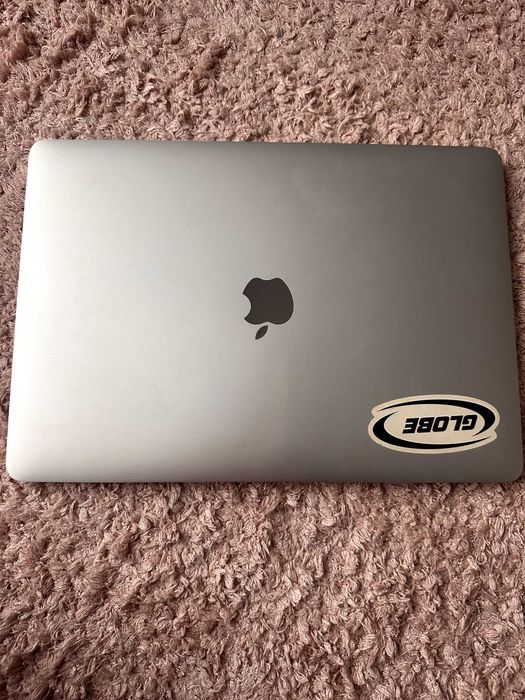 Apple Macbook Pro M2 13 2022 PENTRU PIESE