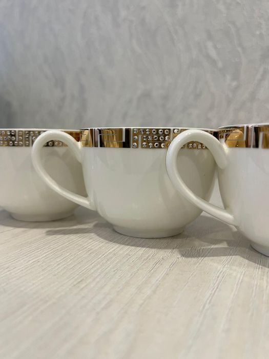 Продам набор кружек со стразами!