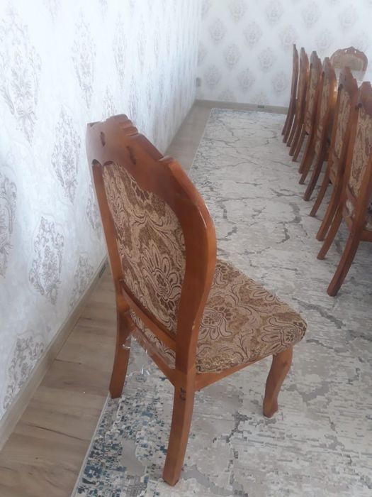 Стол для гостиной