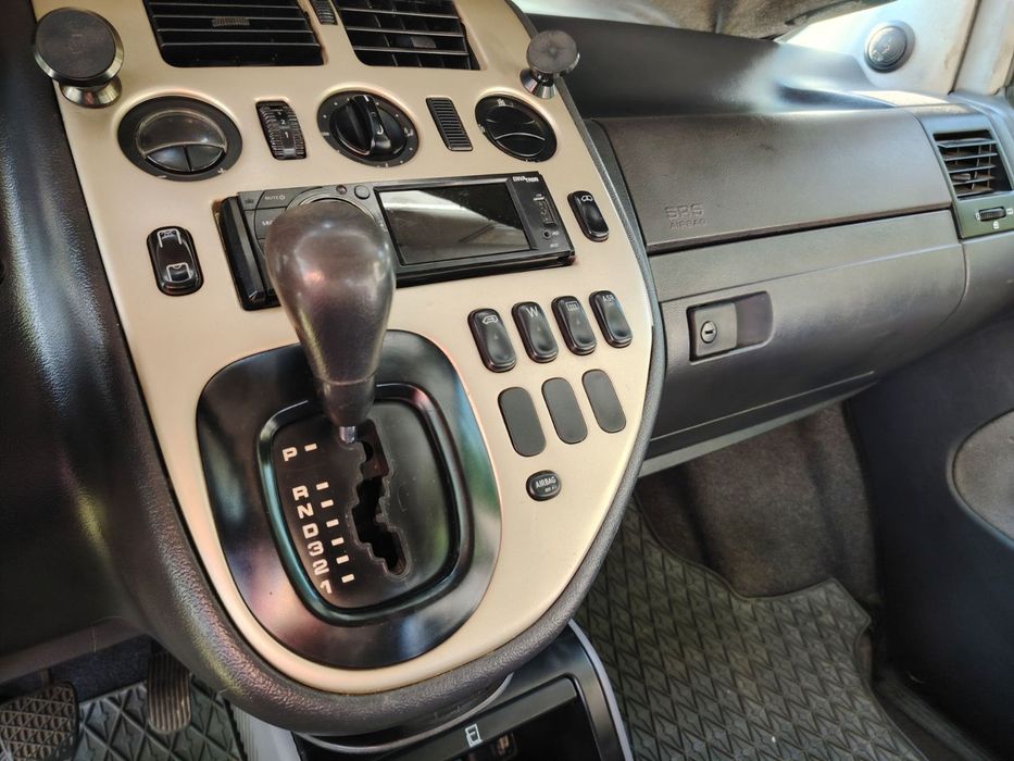 Mercedes Vito V220