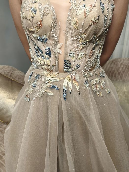 Ефирна Златна Рокля за абитуриентски бал, годеж, специален повод