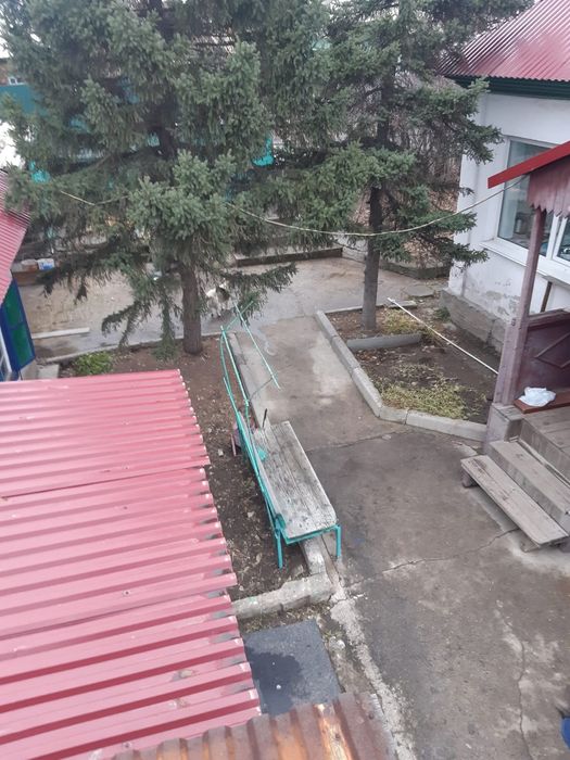 Продаётся 4- комнатный дом на Защите