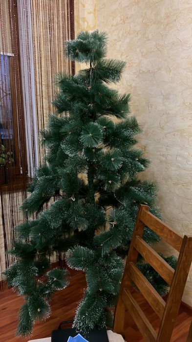 Шикарная новогодняя елка