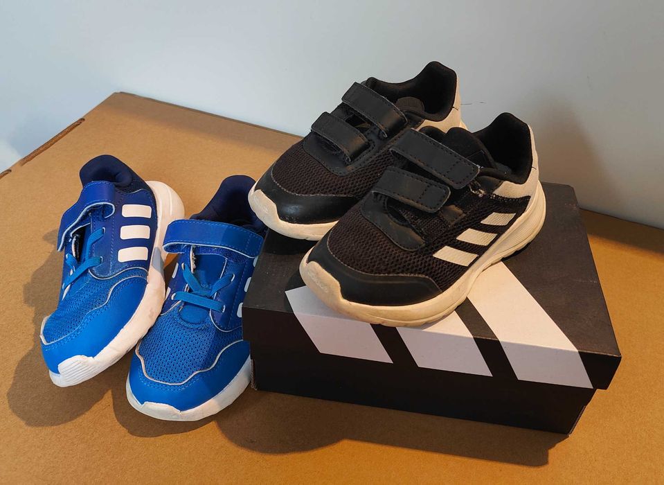 Adidași Adidas Originali - Mărimile 25 și 26