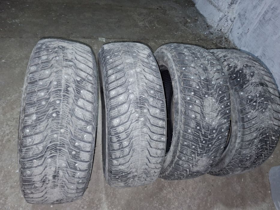 Шины на 16 в отличном состоянии