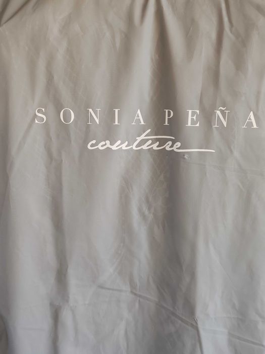 Rochie de seară mărimea 48. Producător Casa de Modă Sonia Pena, Spania