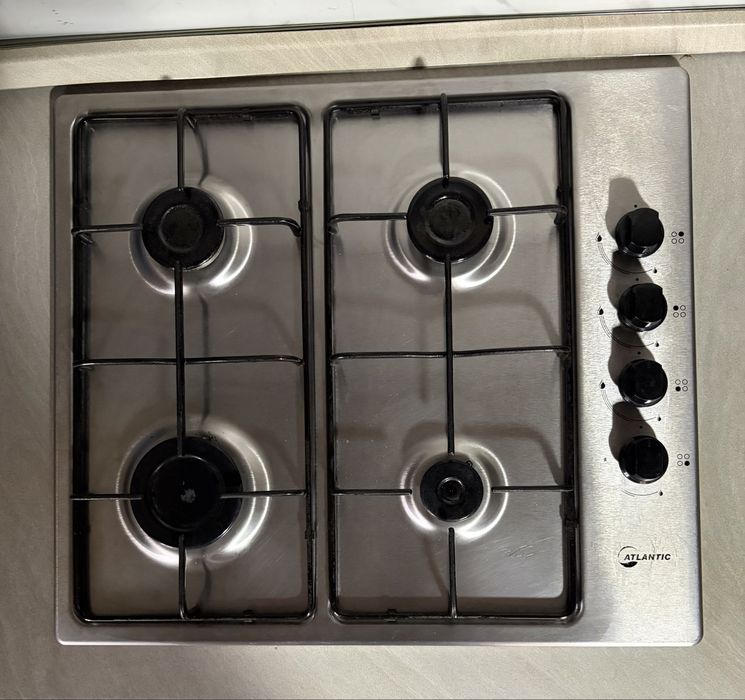 Plită incorporabilă gaz Atlantic 4 arzătoare, inox, 58 x 50 cm, stare foarte bună