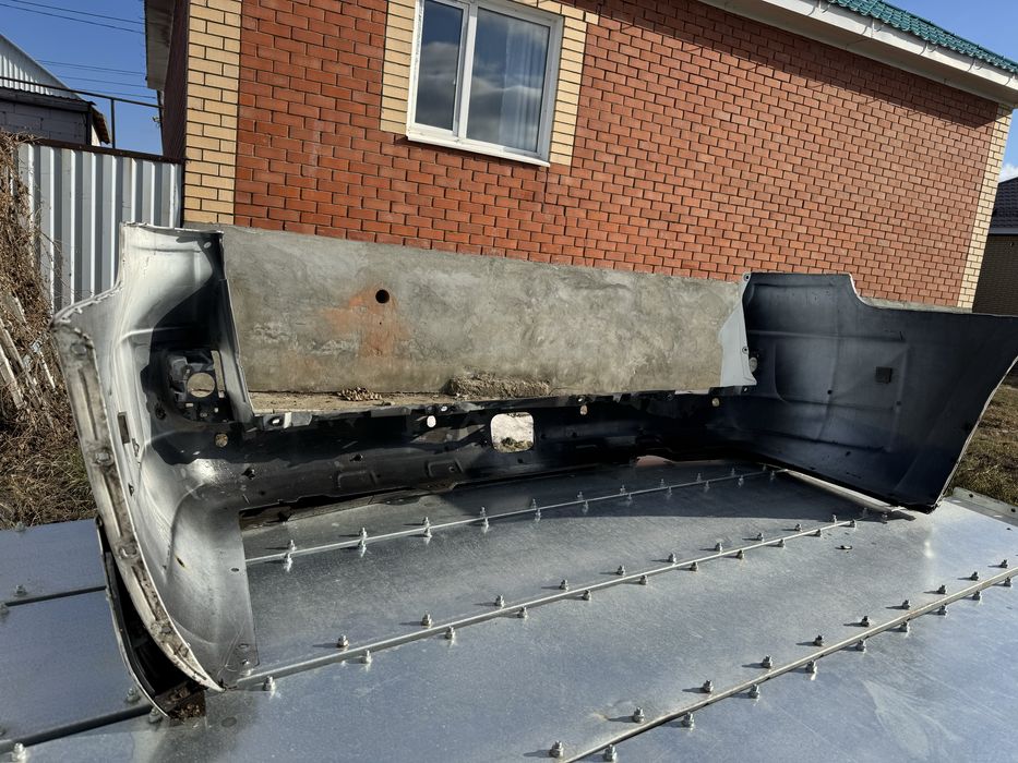 Бампер задний на лексус 570