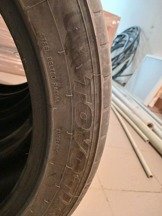 Продам шины 235×45×18