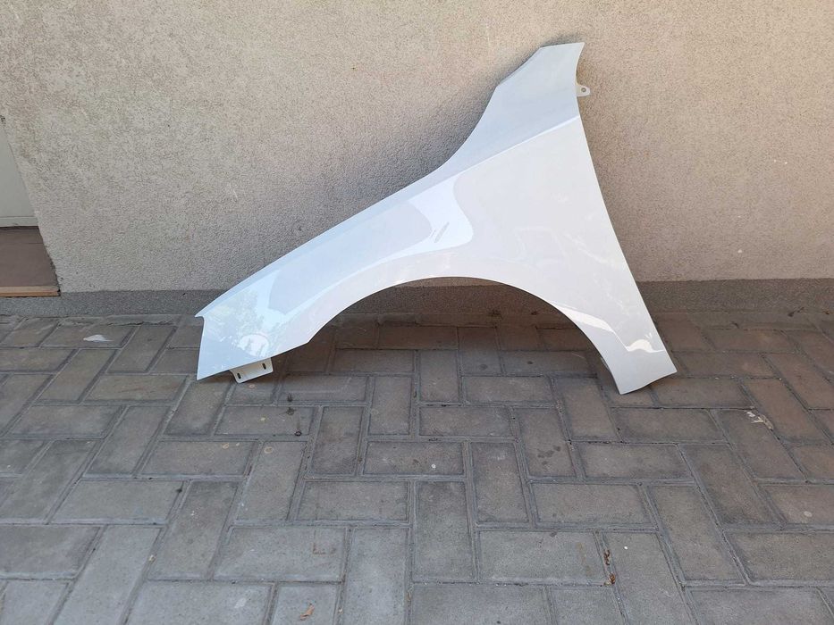 Aripa Fata Stanga Skoda Octavia 3 III An 2013-2017 Vopsita Alb