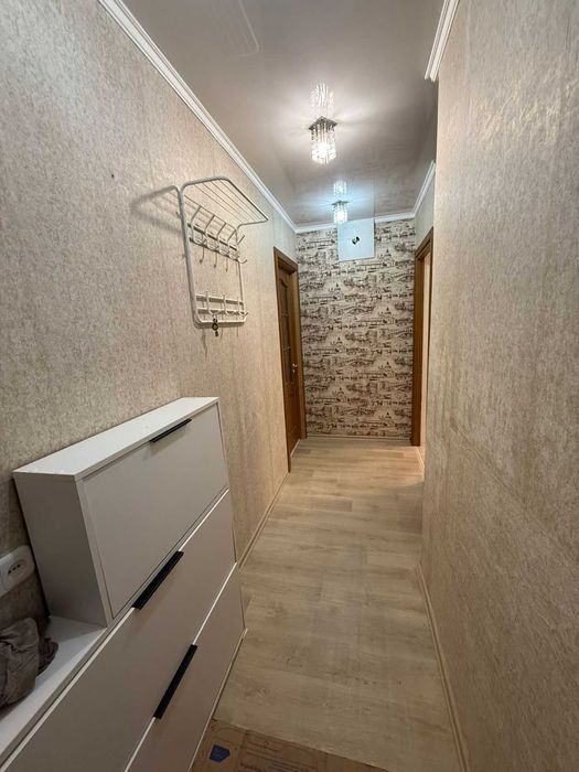 продается 2 ком квартира район Жазира