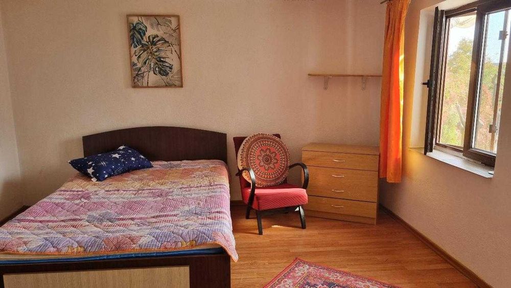 Vand casa cu teren de 2000 mp, Oras. Gaesti, Jud. Dambovita