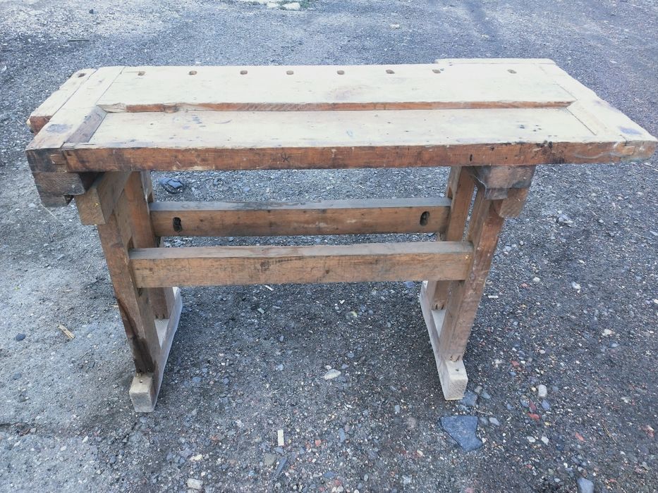 Продам верстак деревянный