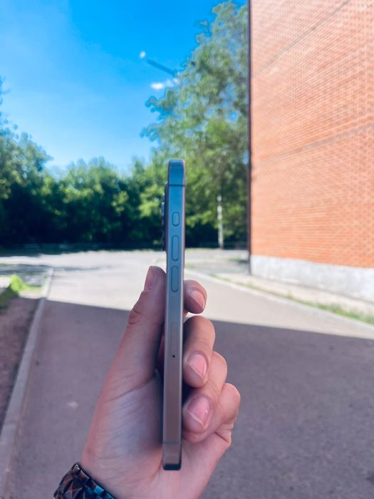 Iphone 15 pro.
