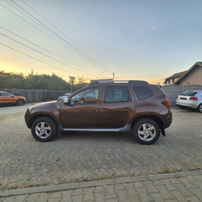 Dacia Duster , diesel , 4x4 ,euro 5 , clima functionala , Rate ,Garantie , Germania ,2011