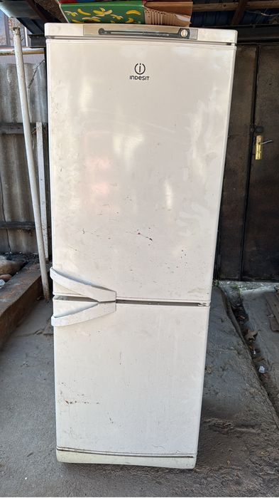 Холодильник на запчасть