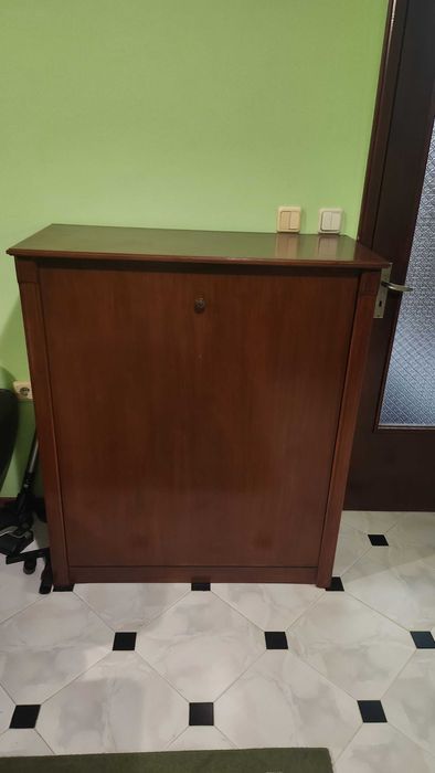 Падащо легло-шкаф