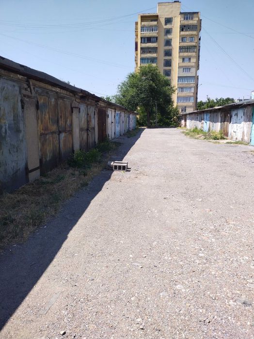 Продам гараж район Юбилека