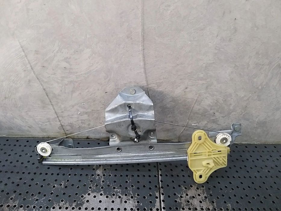 Macara geam electric dreapta spate renault captur 1 j5 h5 827009380r