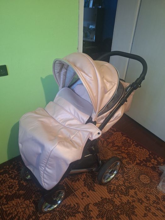 Бебешка количка 3 в 1