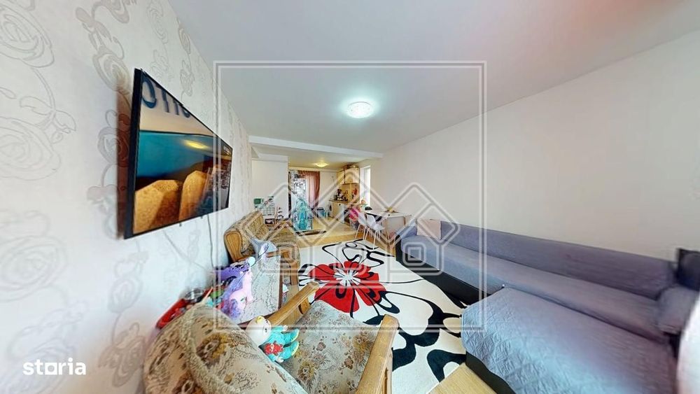 Apartament mobilat, 2 camere, 2 balcoane, loc de parcare -T. Ricci