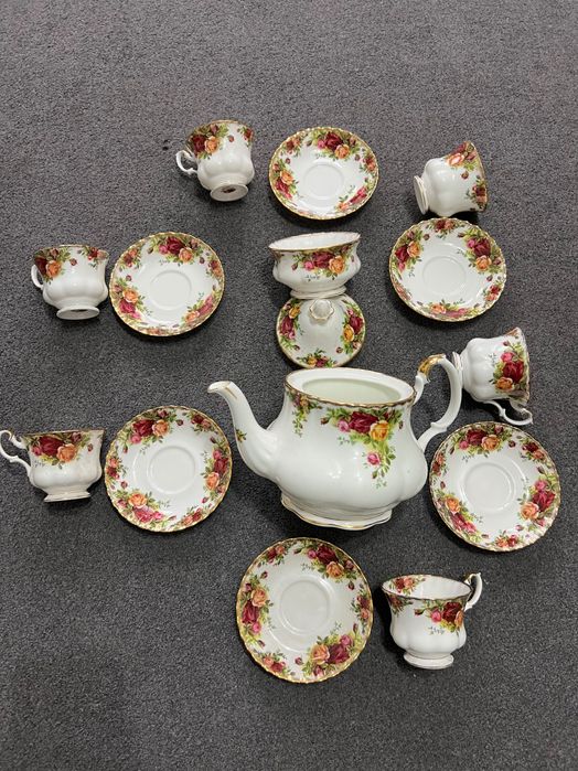 Порцеланов Кафе чай сервиз Royal Albert