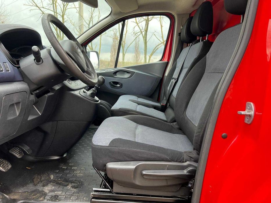Opel vivaro ,model lung ,2016