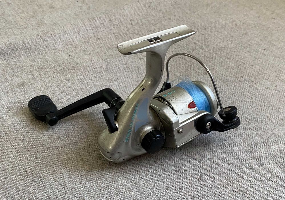 Mulineta Okuma RES FS 613 spinning, funcțională, cu fir montat