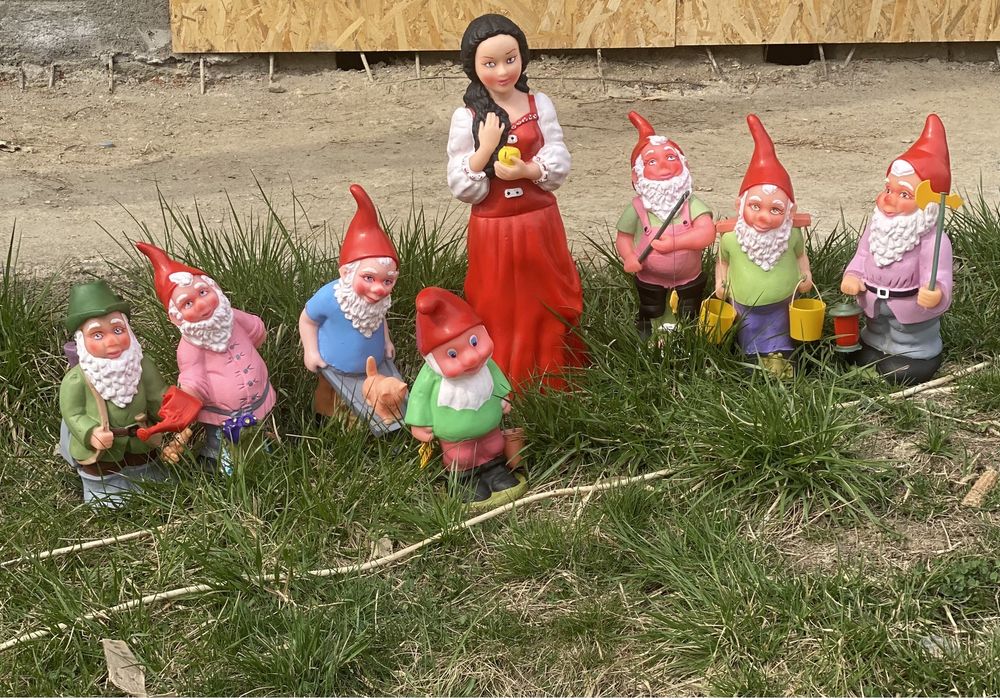 Set pitici de gradina , Alba ca Zăpada si cei 7 pitici