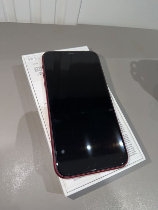 Iphone 11 в хорошем состоянии.