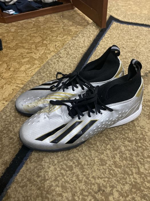 Кросовки сороконожки для футбола